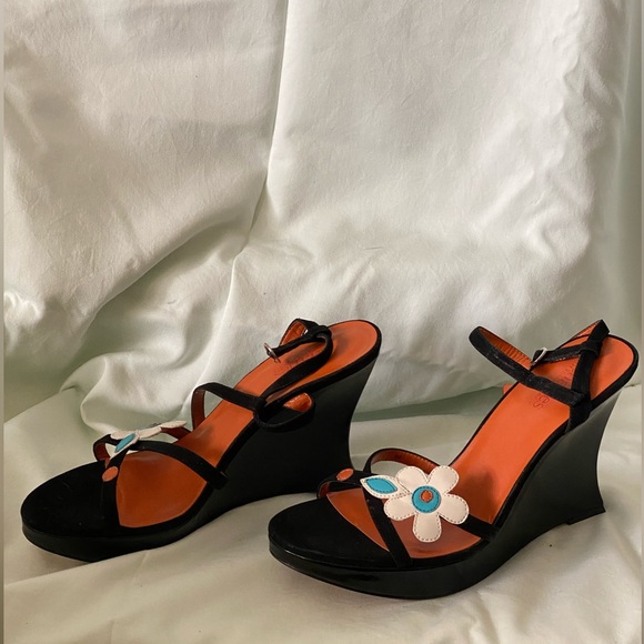 Brand new never used sandals! Perfect for spring and summer events. - Picture 3 of 5